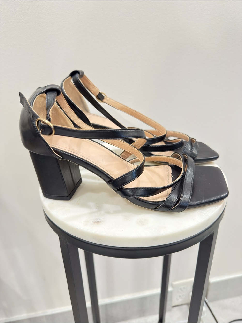 Sandals - Black - Strappy - Block Heel